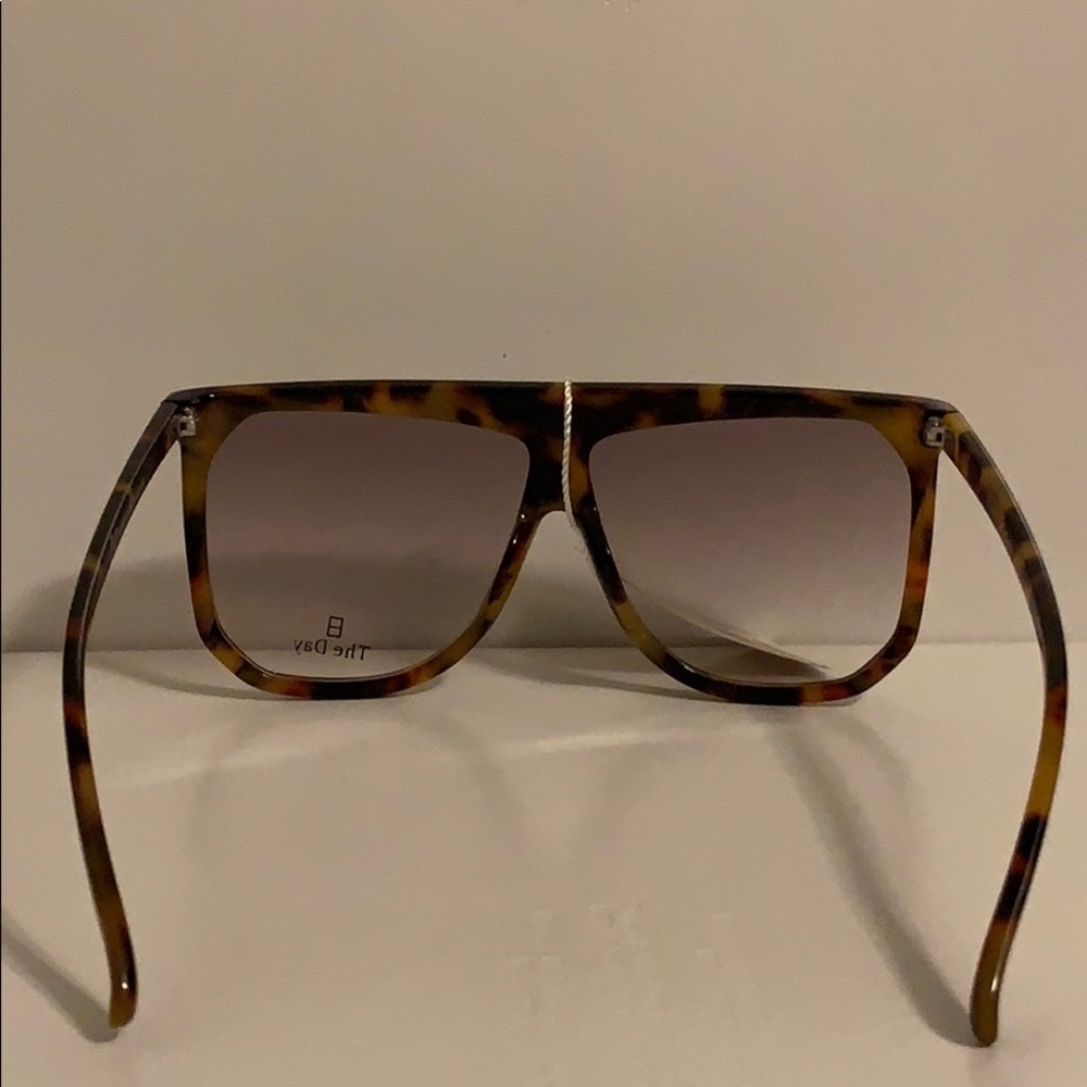 🆕 🆑 SUNGLASSES - Picture 3 of 8
